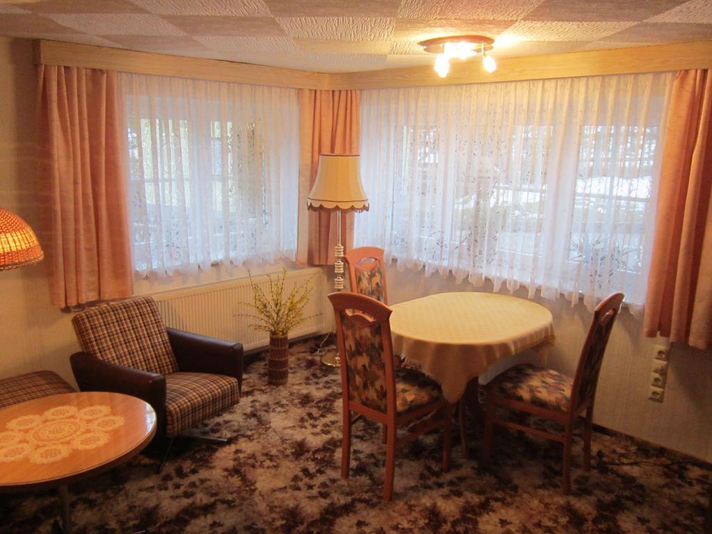 Haus Am Bach Arnsfeld Apartman Szoba fotó